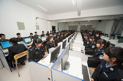 开启未来之路：初中毕业，迈向镇江狱警学院